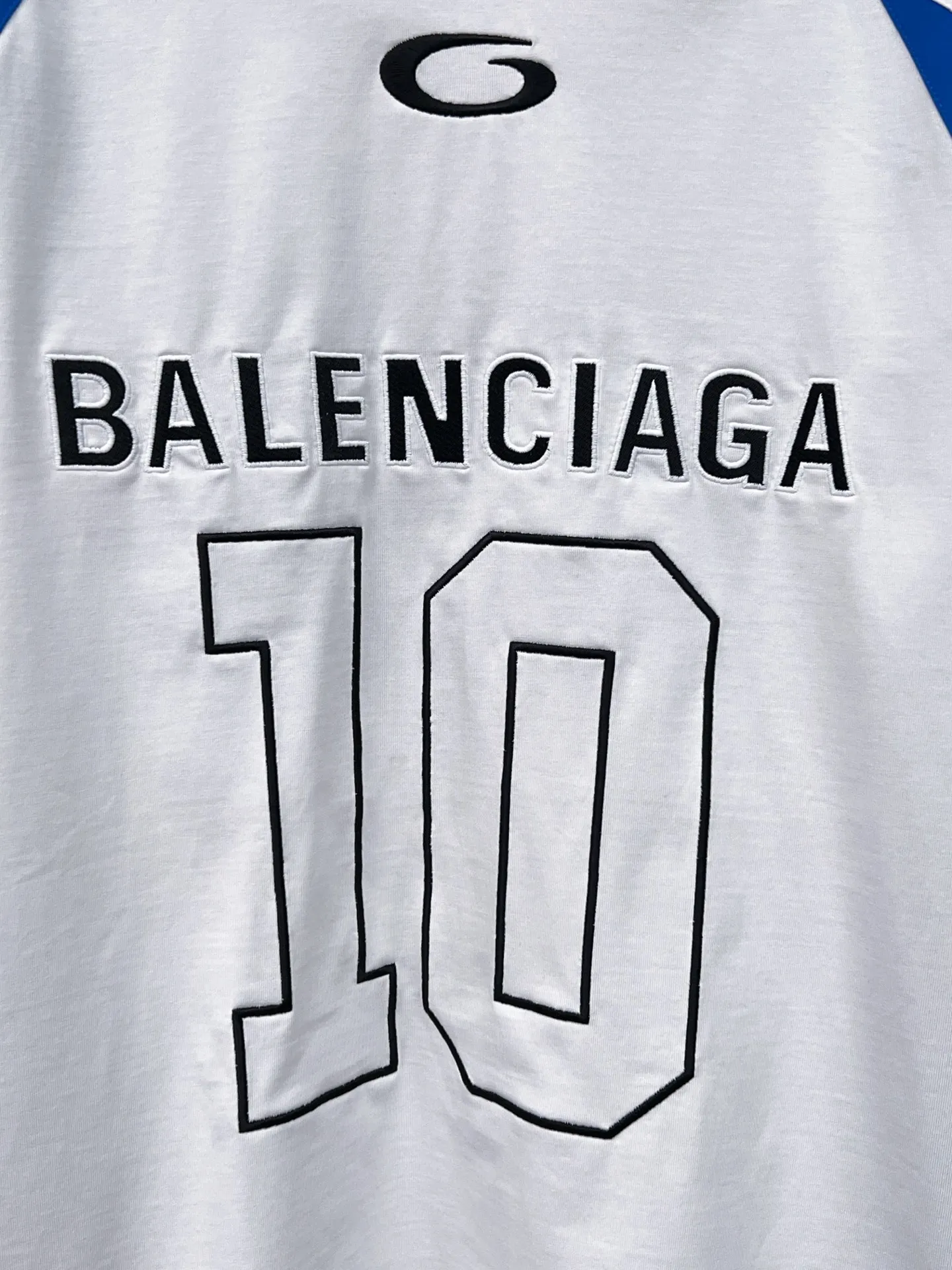 💰P140（ : ） 【 . Quality】BALENCI*GA/ SS 26New Arrival NBA Series T 。 ， NBASeries 。 ， 。 SS 26 New Arrival。 ， 。 。 Authentic ， 。 。 260 ， . ， 。 。 。 ， ， 。 。 。 OS . Same Style ：BL 263760 ：Black，White，Red Size：XS S M L ：BL 263760